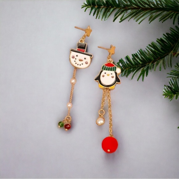 Creative Christmas Cartoon Snowmen Penguin Design Asymmetric Dangle‎ Earrings - Picture 1 of 6